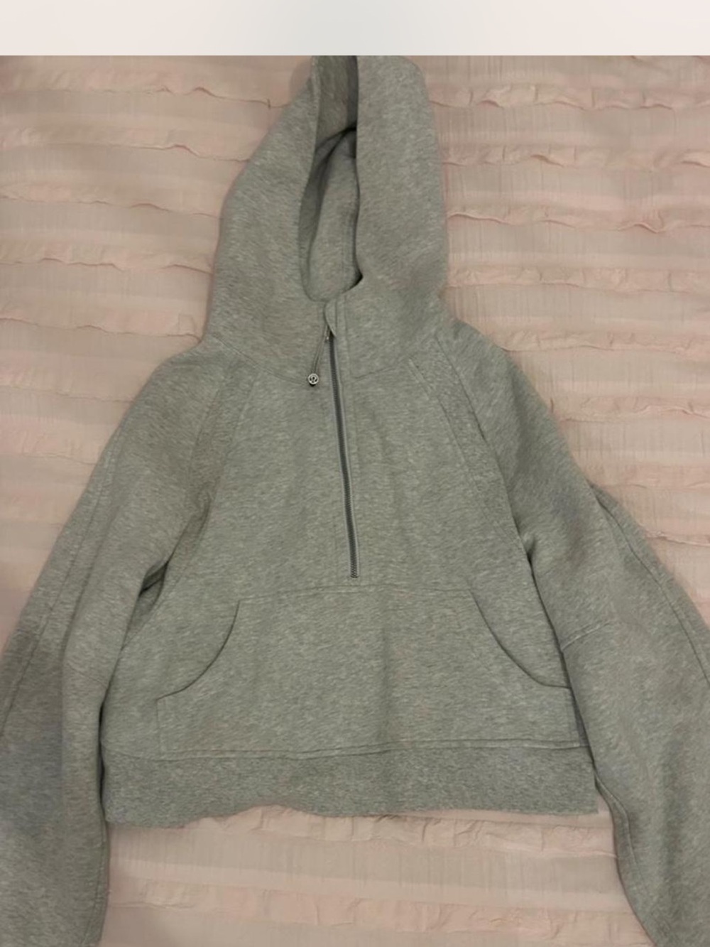 Lululemon scuba quarter zip, heather grey color